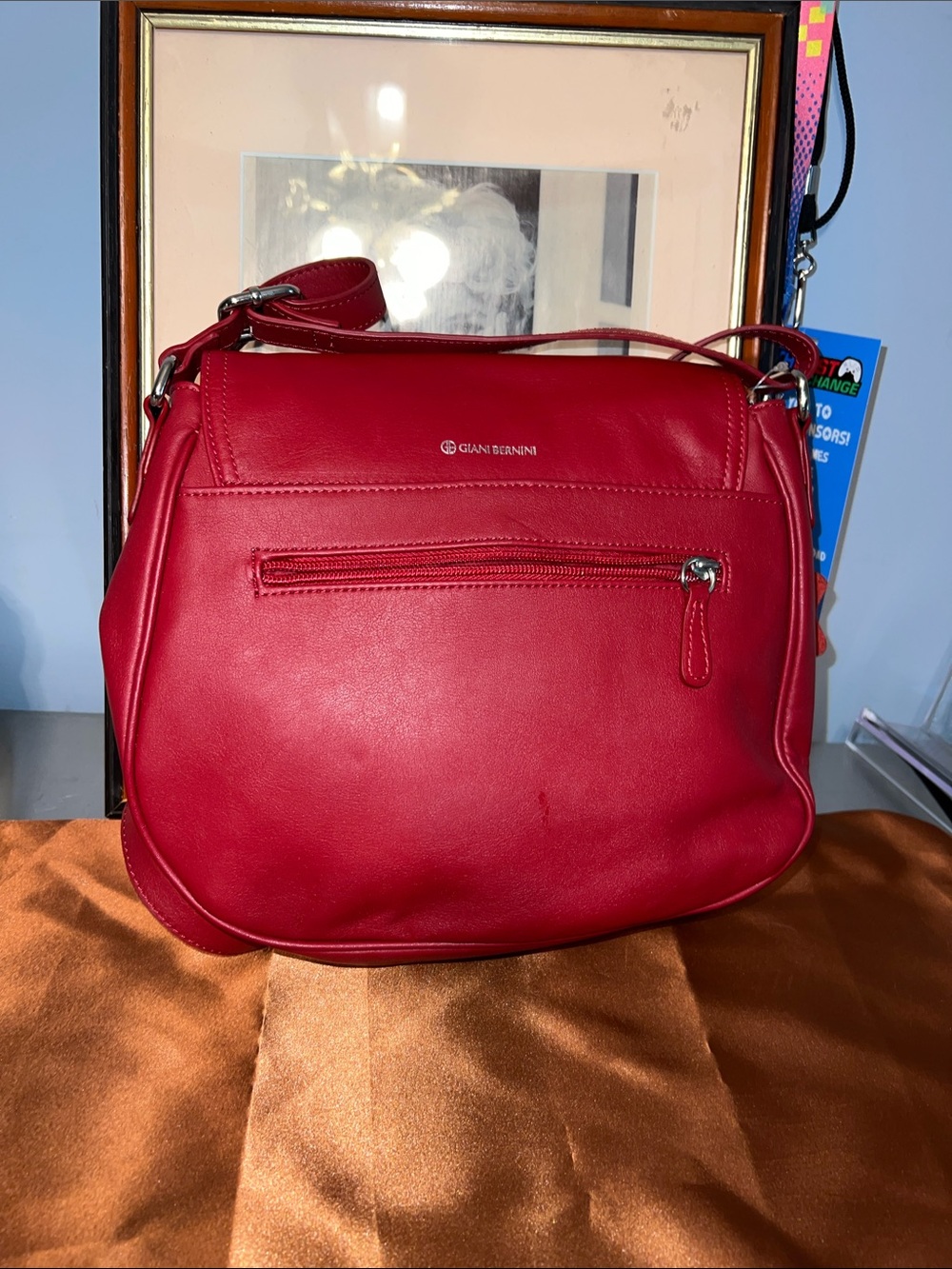 Giani Bernini Vibrant Red Crossbody Shoulder Bag - Picture 5 of 11
